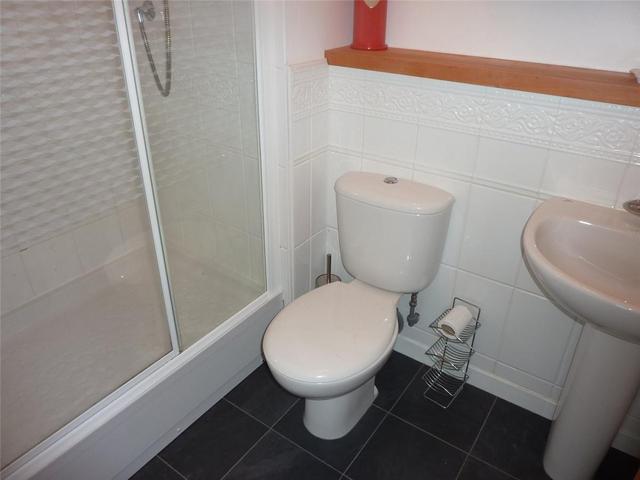  Image of 2 bedroom Flat to rent in Powderhall Rigg Edinburgh EH7 at Broughton Edinburgh Edinburgh, EH7 4GA