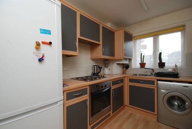  Image of 2 bedroom Flat for sale in Prince Edward Road London E9 at Prince Edward Road  Hackney Wick, E9 5LX