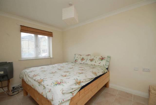  Image of 2 bedroom Flat for sale in Prince Edward Road London E9 at Prince Edward Road  Hackney Wick, E9 5LX