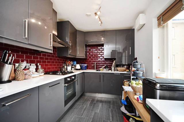  Image of 2 bedroom Flat for sale in Prince Edward Road London E9 at Prince Edward Road  Hackney Wick, E9 5NN
