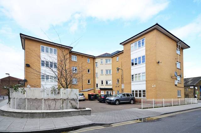  Image of 2 bedroom Flat for sale in Prince Edward Road London E9 at Prince Edward Road  Hackney Wick, E9 5NN
