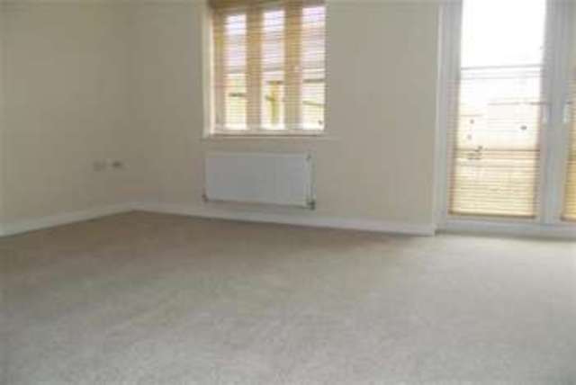  Image of 3 bedroom Detached house to rent in Courteenhall Drive Corby NN17 at Corby, NN17 5FE