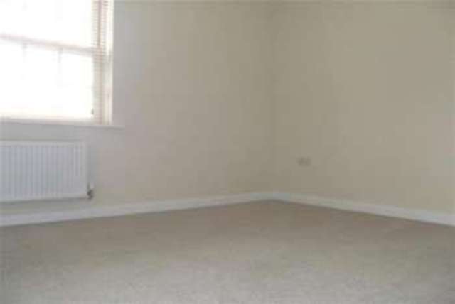  Image of 3 bedroom Detached house to rent in Courteenhall Drive Corby NN17 at Corby, NN17 5FE