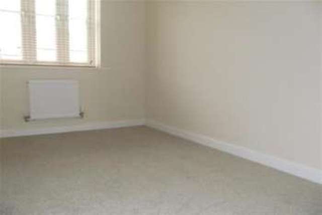  Image of 3 bedroom Detached house to rent in Courteenhall Drive Corby NN17 at Corby, NN17 5FE