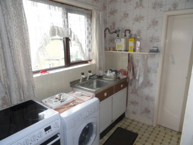  Image of 3 bedroom Semi-Detached house for sale in Prospect Mount Shipley BD18 at Windhill, Shipley, BD18 2LE