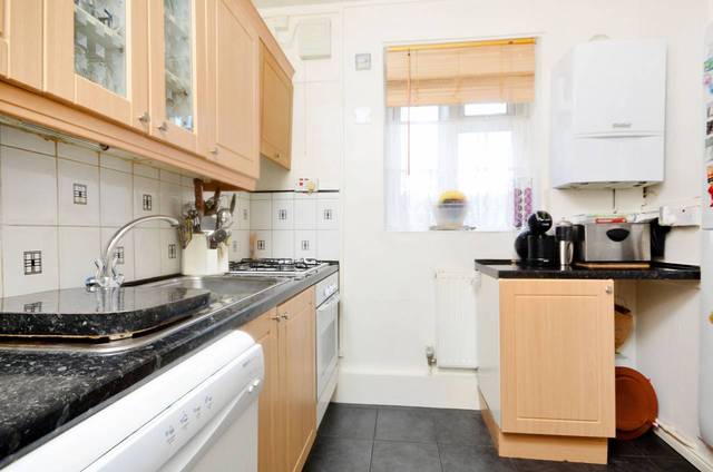  Image of 2 bedroom Flat for sale in Beecholme Estate Prout Road London E5 at Prout Road  Hackney, E5 9NS