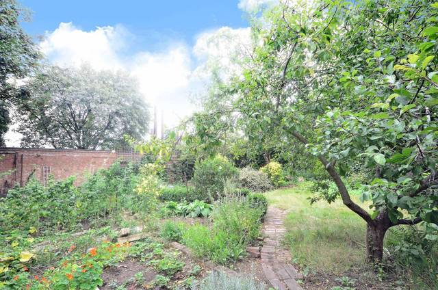  Image of 3 bedroom Detached house for sale in Beecholme Estate Prout Road London E5 at Prout Road  Upper Clapton, E5 9NS