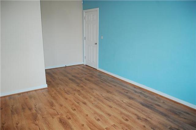  Image of 2 bedroom Flat to rent in Woodcote Road Wallington SM6 at Surrey, SM6 0LY