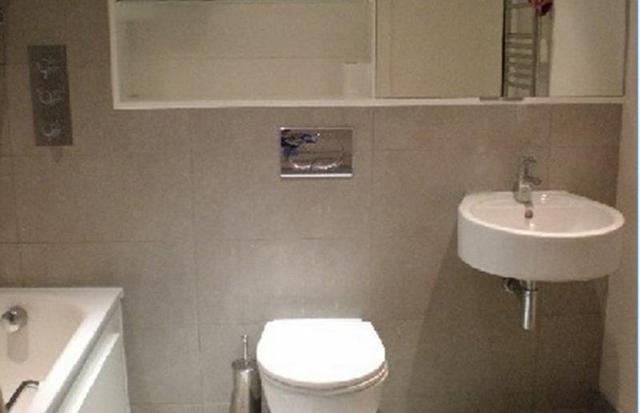  Image of 1 bedroom Apartment to rent in Great West Road London W6 at Great West Road  London, W6 9AG