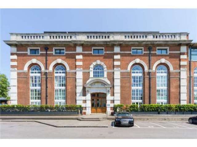  Image of 1 bedroom Apartment to rent in Great West Road London W6 at Great West Road  London, W6 9AG