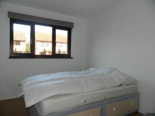  Image of 2 bedroom Flat for sale in Pycroft Way London N9 at Edmonton, N9 9XU