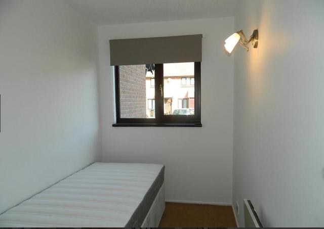  Image of 2 bedroom Flat for sale in Pycroft Way London N9 at Edmonton, N9 9XU