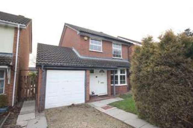  Image of 3 bedroom Detached house for sale in Quail Close Bishopton Stratford-upon-Avon CV37 at Quail Close  Shottery, CV37 9FF