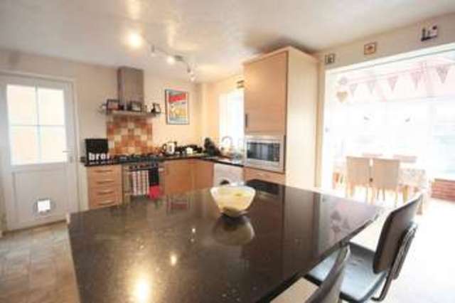  Image of 3 bedroom Detached house for sale in Quail Close Bishopton Stratford-upon-Avon CV37 at Quail Close  Shottery, CV37 9FF