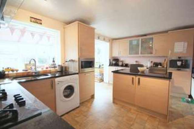  Image of 3 bedroom Detached house for sale in Quail Close Bishopton Stratford-upon-Avon CV37 at Quail Close  Shottery, CV37 9FF