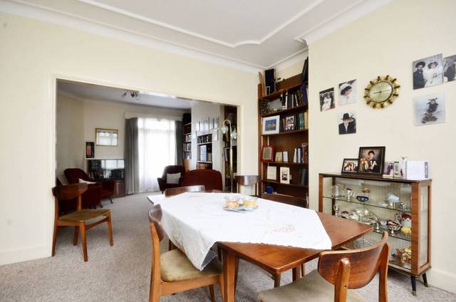  Image of 3 bedroom Detached house for sale in Queen Elizabeths Walk London N16 at Queen Elizabeths Walk  Stoke Newington, N16 0HX