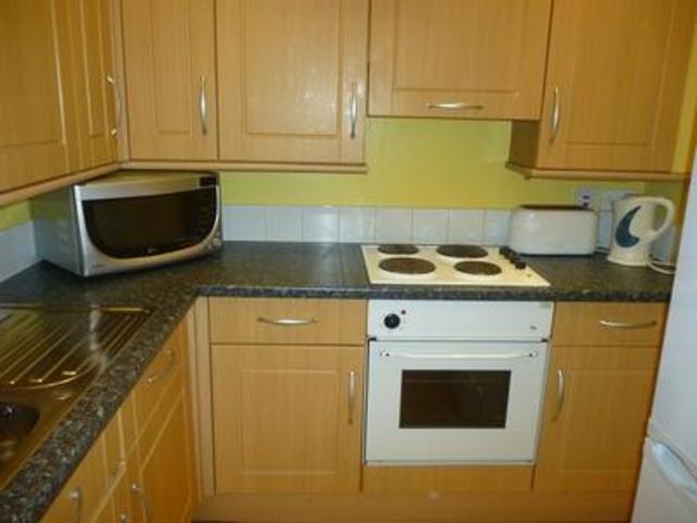  Image of 3 bedroom Flat to rent in Queen Street Stirling FK8 at Stirling  Stirling, FK8 1HL