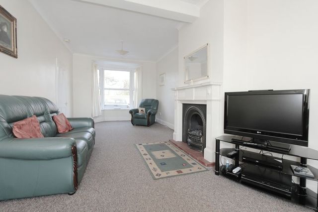 Image of 2 bedroom Detached house for sale in Queens Avenue Barton-upon-Humber DN18 at Queens Avenue  Barton-Upon-Humber, DN18 5QN
