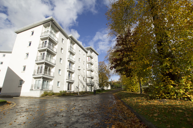 Image of 2 bedroom Flat to rent in Queens Crescent Aberdeen AB15 at City Centre Aberdeen Aberdeen, AB15 4BE