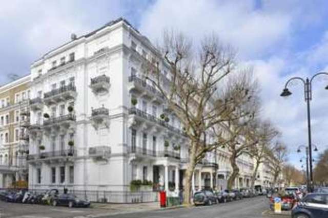  Image of 2 bedroom Flat for sale in Queen's Gate London SW7 at London  Gloucester Road, SW7 5HR