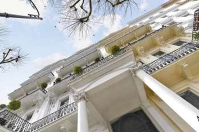  Image of 2 bedroom Flat for sale in Queen's Gate London SW7 at London  Gloucester Road, SW7 5HR