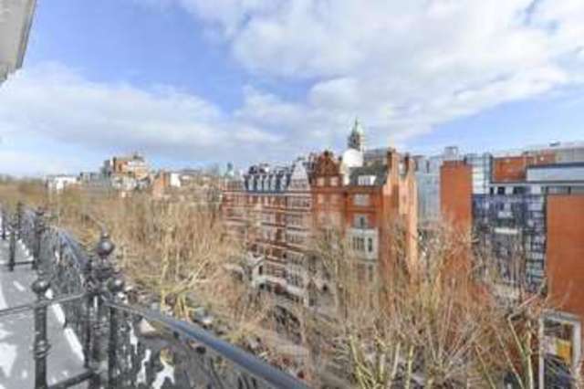  Image of 2 bedroom Flat for sale in Queen's Gate London SW7 at London  Gloucester Road, SW7 5HR