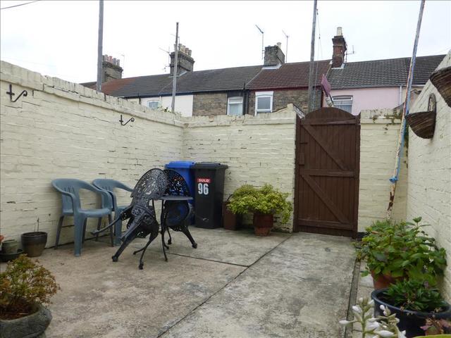  Image of 2 bedroom Terraced house for sale in Queens Road Lowestoft NR32 at Queens Road  Lowestoft, NR32 1TD