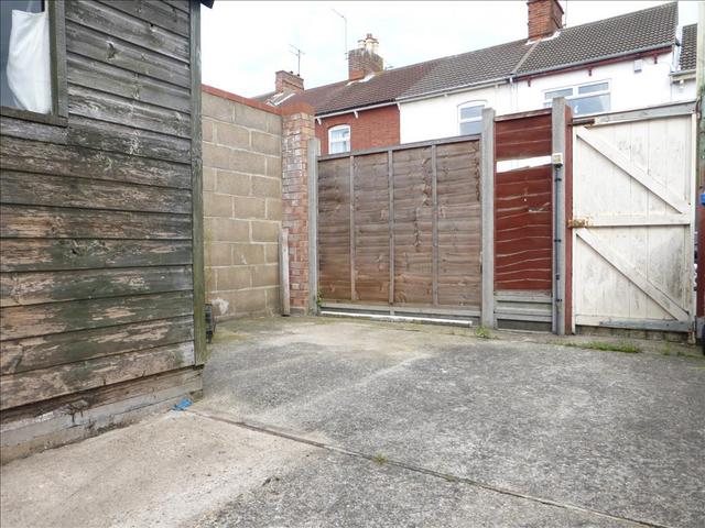  Image of 3 bedroom Terraced house for sale in Queens Road Lowestoft NR32 at Queens Road  Lowestoft, NR32 1TB