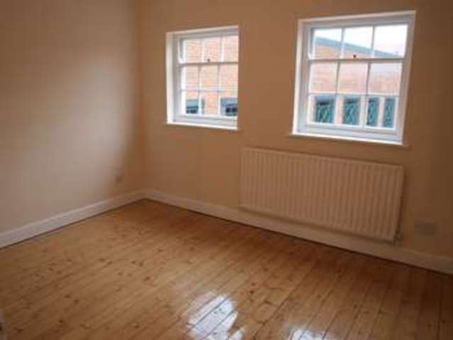  Image of 2 bedroom Semi-Detached house for sale in Queens Road Newark NG24 at Queens Road  Newark, NG24 1HB