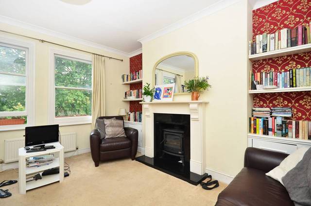  Image of 2 bedroom Maisonette for sale in Queensdown Road London E5 at Queensdown Road  Lower Clapton, E5 8NN