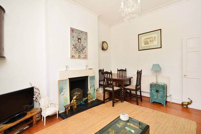 Image of 1 bedroom Flat for sale in Queensdown Road London E5 at Queensdown Road  Hackney Downs, E5 8NN