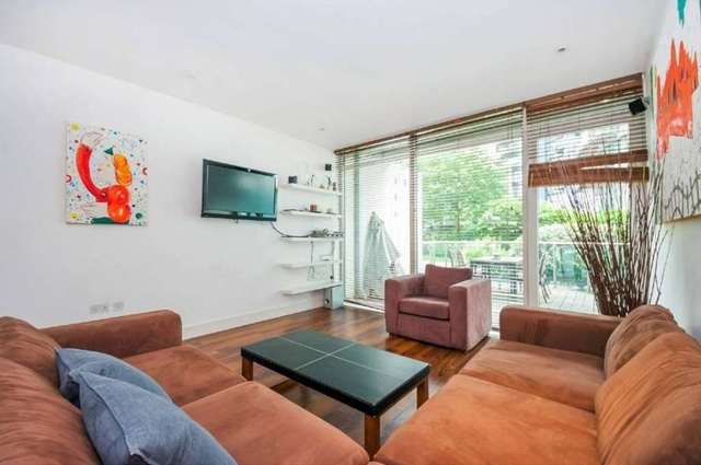  Image of 2 bedroom Apartment to rent in Queenstown Road London SW8 at Queenstown Road, London Queens Road London, SW8 4NN