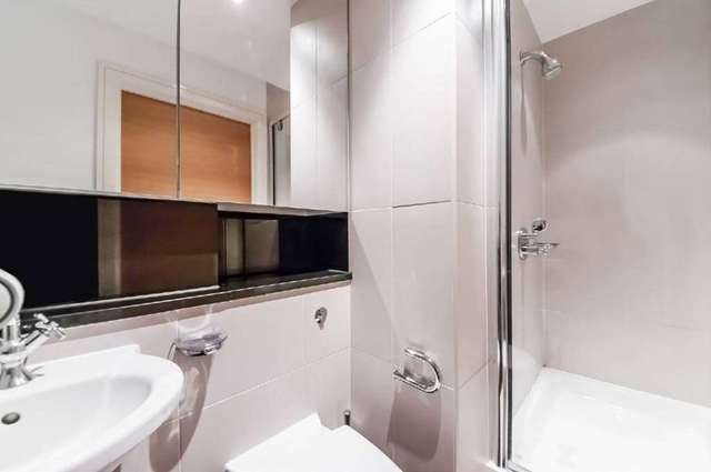  Image of 2 bedroom Apartment to rent in Queenstown Road London SW8 at Queenstown Road, London Queens Road London, SW8 4NN