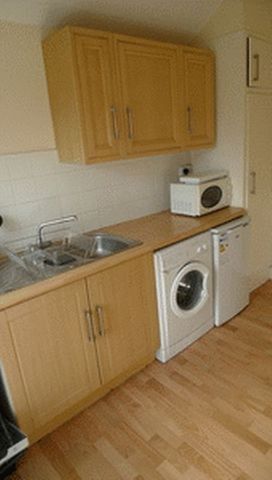  Image of 1 bedroom Flat to rent in Radmoor Road Loughborough LE11 at Radmoor Road  Loughborough, LE11 3BS