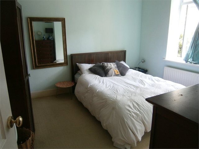  Image of 1 bedroom Flat for sale in Radnor Park Avenue Folkestone CT19 at Folkestone, CT19 5HN