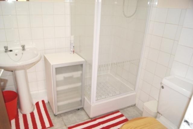  Image of 1 bedroom Flat to rent in Raeberry Street Glasgow G20 at Kelvinbridge Glasgow Glasgow, G20 6EJ