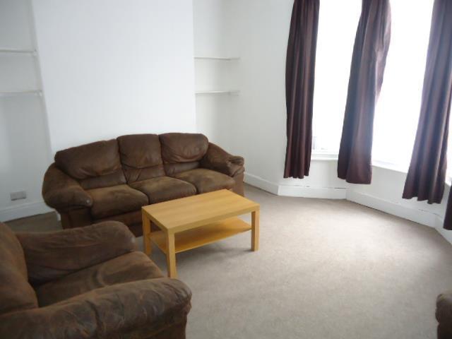  Image of 5 bedroom Terraced house to rent in Ramilies Road Mossley Hill Liverpool L18 at Allerton  Liverpool, L18 1EF