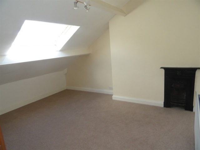  Image of 5 bedroom Terraced house for sale in Randall Place Bradford BD9 at Heaton, Bradford, BD9 4AE