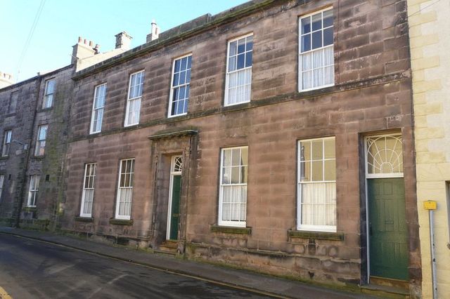  Image of 6 bedroom Detached house for sale in Ravensdowne Berwick-upon-Tweed TD15 at Ravensdowne  Berwick-Upon-Tweed, TD15 1DQ