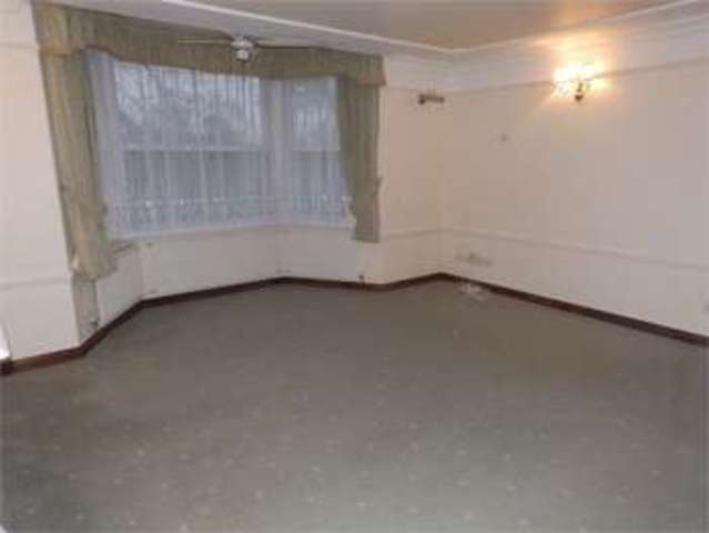  Image of 5 bedroom Detached house to rent in Rectory Road Hadleigh Benfleet SS7 at Rectory road Hadleigh Hadleigh, SS7 2ND