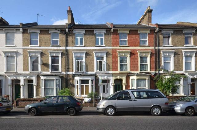  Image of 4 bedroom Flat to rent in Rectory Road London N16 at Rectory Road  Stoke Newington, N16 7PP