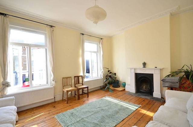  Image of 4 bedroom Flat to rent in Rectory Road London N16 at Rectory Road  Stoke Newington, N16 7PP