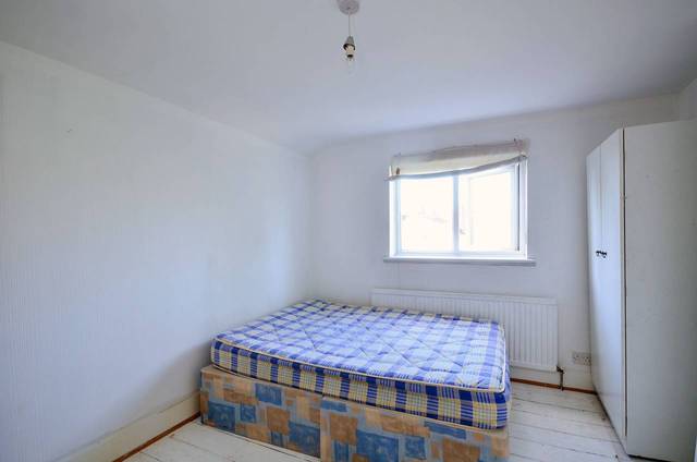  Image of 4 bedroom Flat to rent in Rectory Road London N16 at Rectory Road  Stoke Newington, N16 7PP