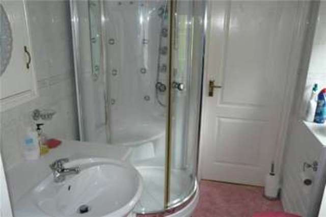  Image of 5 bedroom Detached house for sale in Red Beck Vale Shipley BD18 at Shipley West Yorkshire Shipley, BD18 3BN