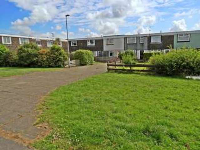  Image of 3 bedroom Terraced house to rent in Red Hall Chase Leeds LS14 at Leeds LS14 Leeds, LS14 1NS