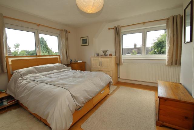  Image of 3 bedroom Detached house for sale in Red Lion Road Chobham Woking GU24 at Chobham  Burrowhill, GU24 8RG