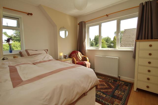  Image of 3 bedroom Detached house for sale in Red Lion Road Chobham Woking GU24 at Chobham  Burrowhill, GU24 8RG