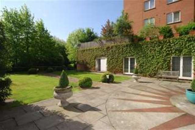  Image of 1 bedroom Flat to rent in North Bank London NW8 at London, NW8 8UW