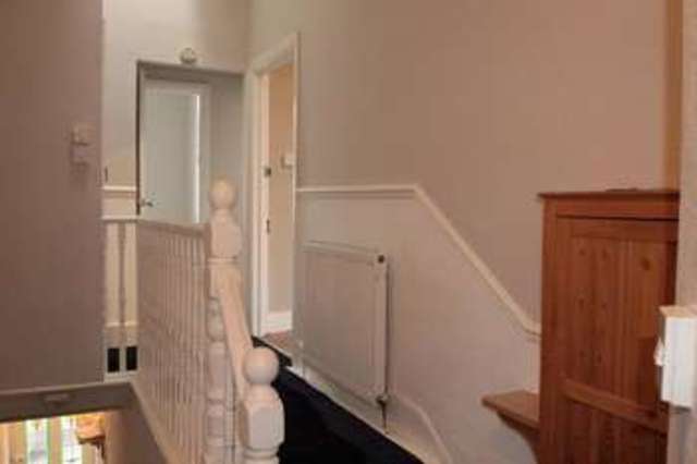  Image of 3 bedroom Maisonette to rent in Renmuir Street London SW17 at London, SW17 9SW