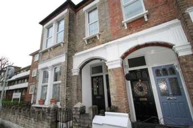 Image of 3 bedroom Maisonette to rent in Renmuir Street London SW17 at London, SW17 9SW